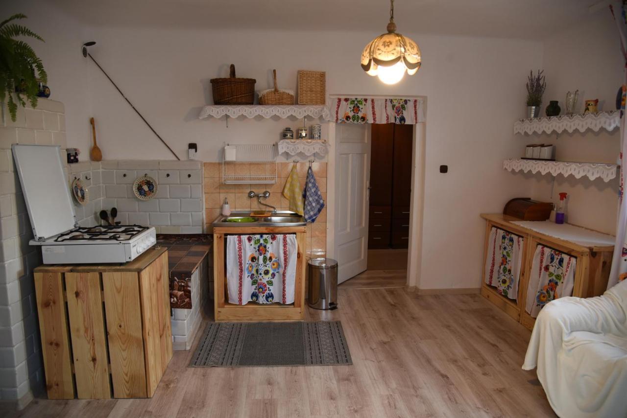 Kobylnica Nad Wisla Apartment